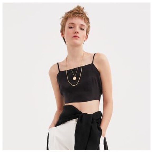 NWT. Zara Black Bow Crop Top. Size M-L. - Picture 1 of 5